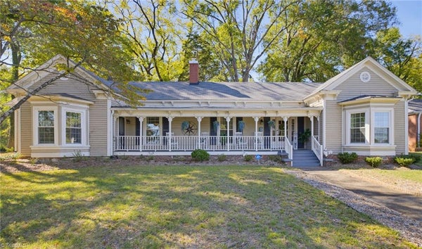 403 S 2ND AVE, MAYODAN, NC 27027 - Image 67c19be207f62749b355d7bfeb716733/364070509
