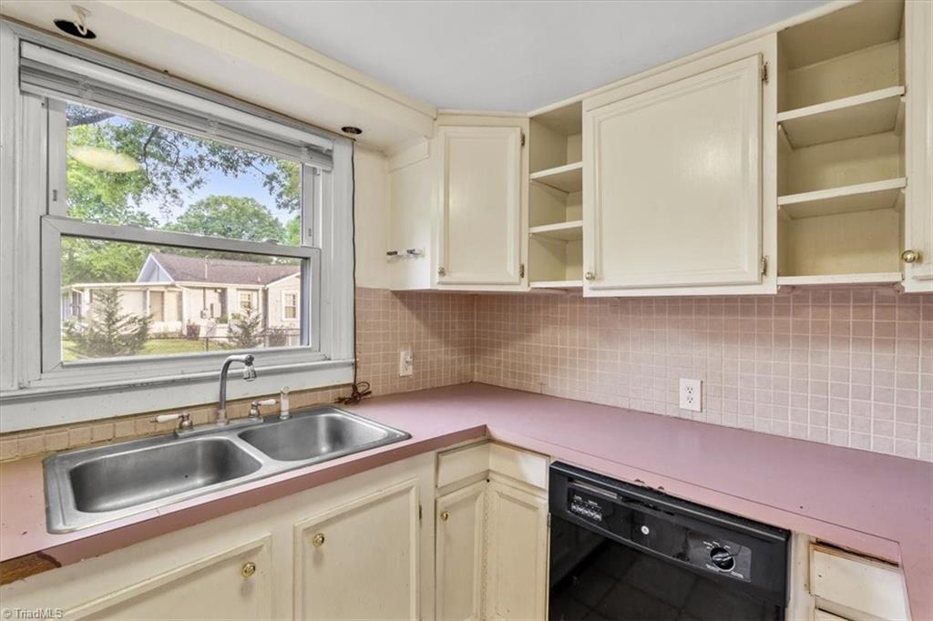 4105 Beta Place, Greensboro, North Carolina image 14