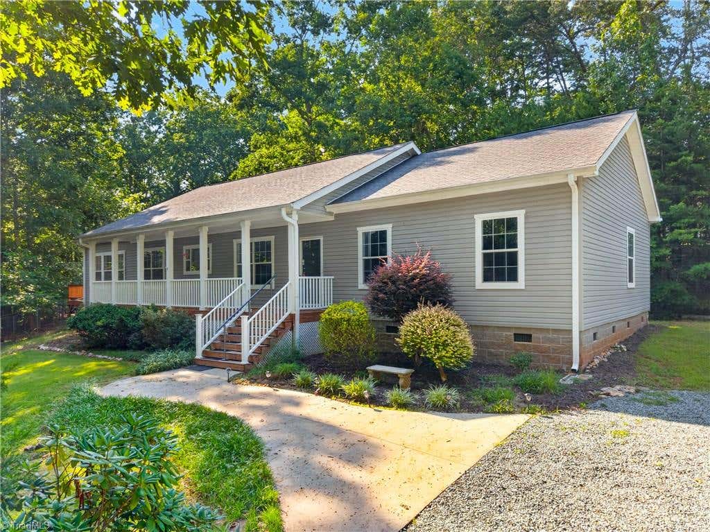 Photo of 1507 Ridgewood Road, Franklinville, NC 27248 (MLS # 1230228)