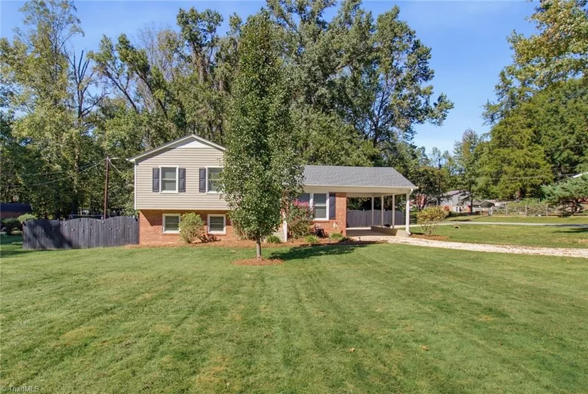 420 Pepperidge Road, photo 1 of 34