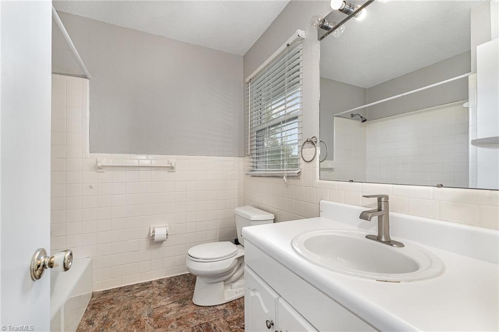 4721 Tower Road, Greensboro, North Carolina image 17