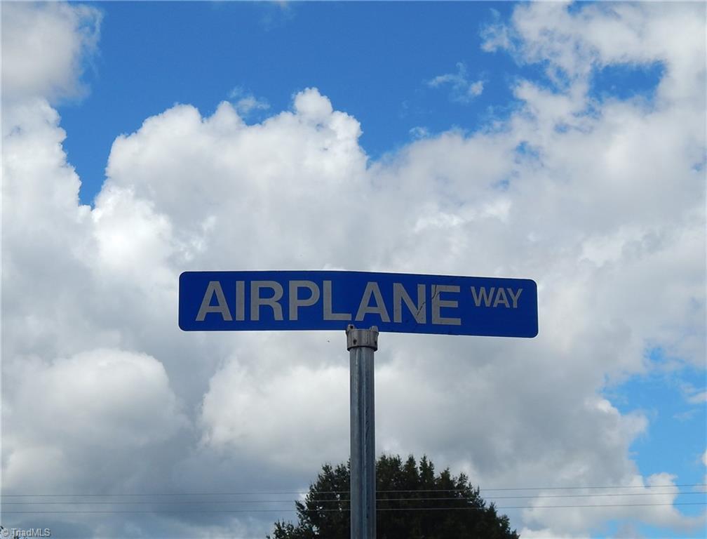 000 Airplane Way, Dobson, North Carolina image 11