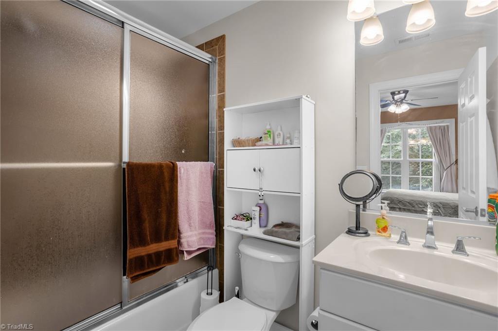 Browns Summit, North Carolina 27214, United States, 4 Bedrooms Bedrooms, ,4 BathroomsBathrooms,Residential,Active,149110