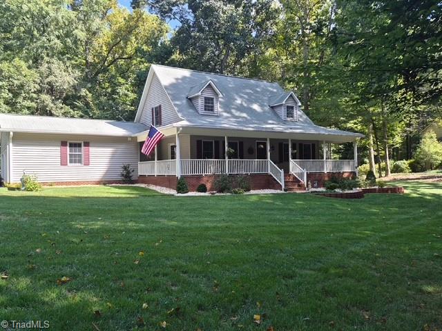 Photo of 1709 Beechwood Road, Yadkinville, NC 27055 (MLS # 1235293)