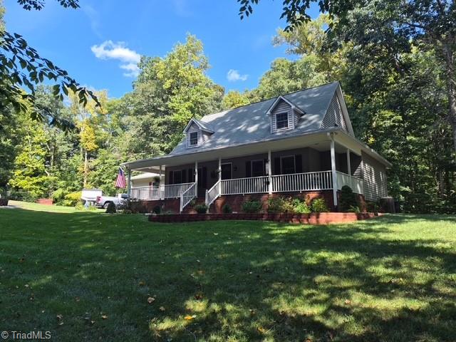 Photo of 1709 Beechwood Road, Yadkinville, NC 27055 (MLS # 1235293)