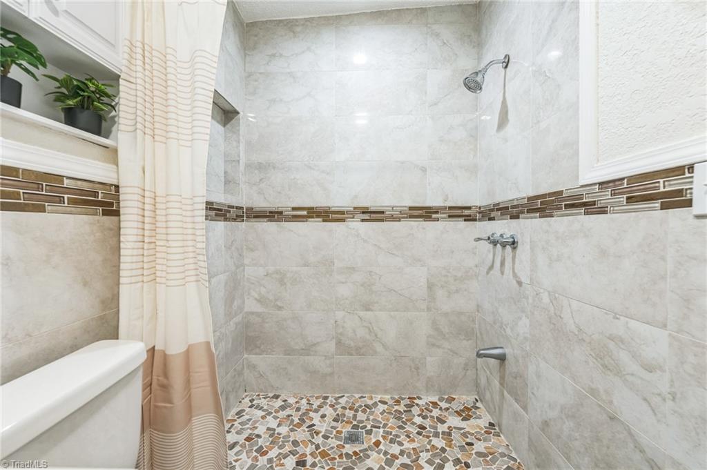 700 Nance Drive, Thomasville, North Carolina image 32