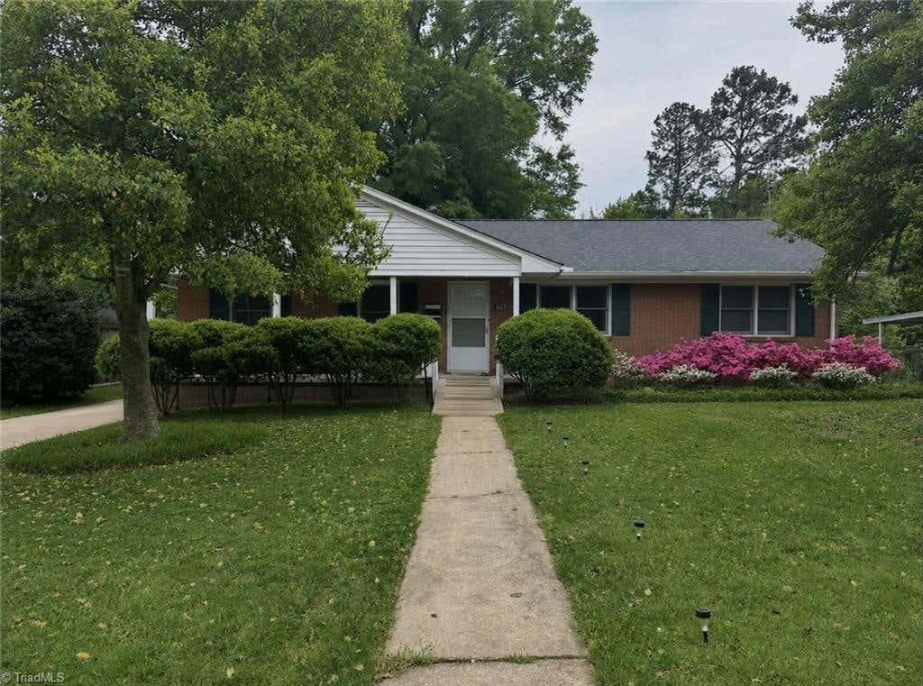 Photo of 215 Bidney Drive, Burlington, NC 27215 (MLS # 1230544)