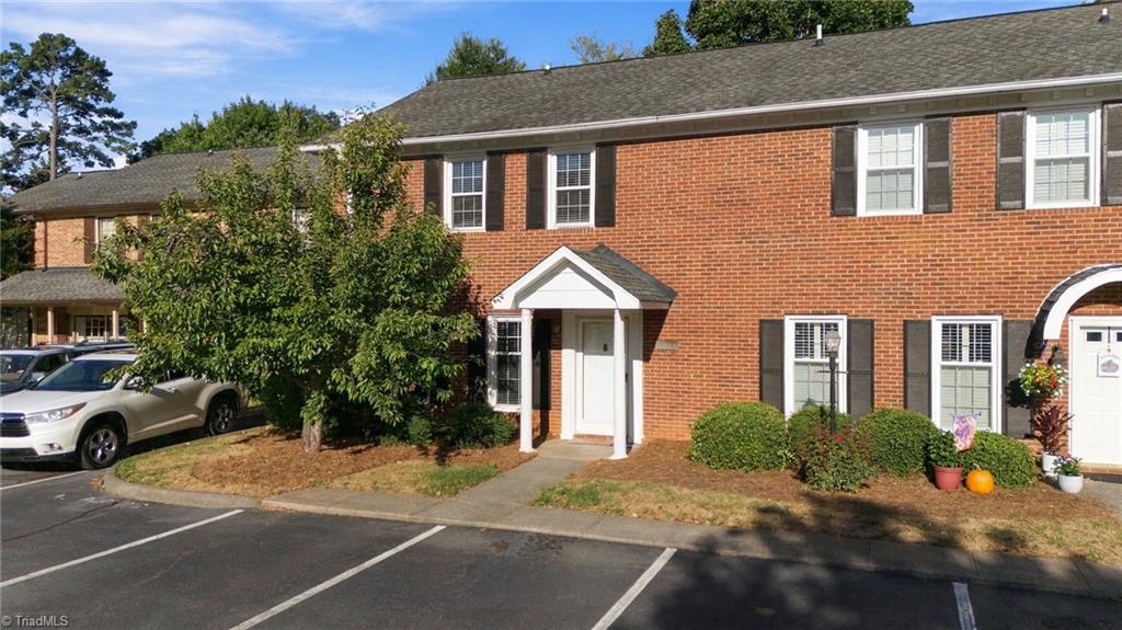 Photo of 4984 Chrisfield Lane, Winston-Salem, NC 27104 (MLS # 1236776)
