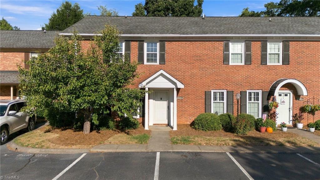 Photo of 4984 Chrisfield Lane, Winston-Salem, NC 27104 (MLS # 1236776)