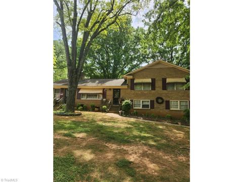 Duplex in Charlotte NC 4936 Lakeview Road.jpg