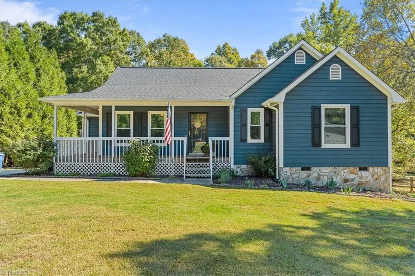 208 Trollinger Street, photo 1 of 44