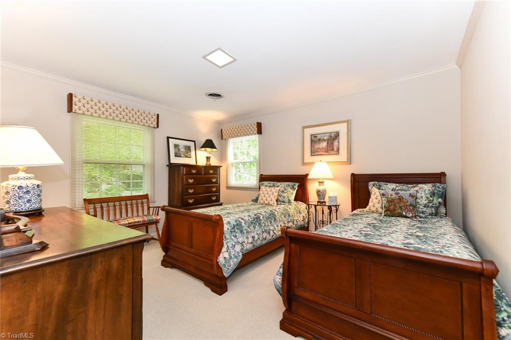 900 Rollingwood Drive, Greensboro, North Carolina image 27