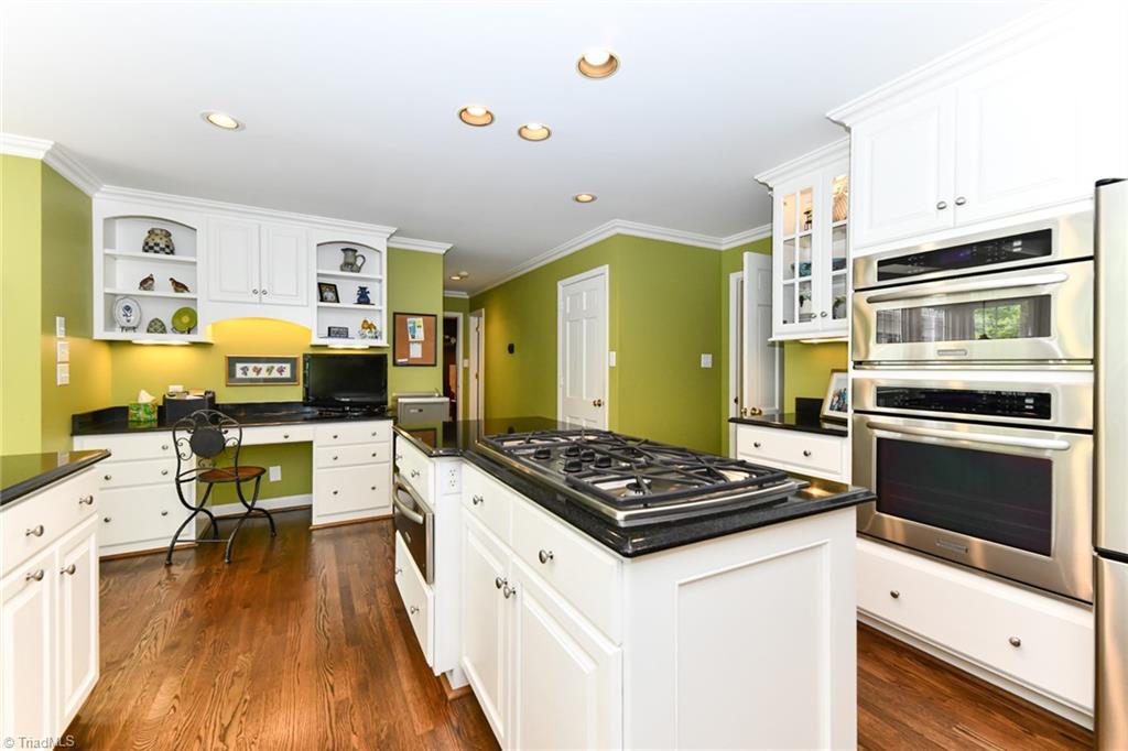 900 Rollingwood Drive, Greensboro, North Carolina image 10