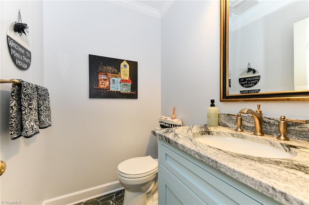 900 Rollingwood Drive, Greensboro, North Carolina image 19