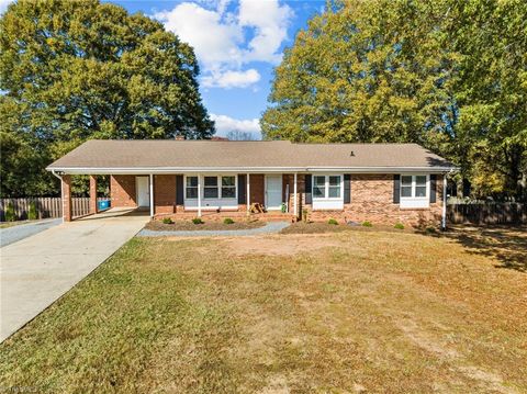 Photo for 3315 Oak Ridge Road