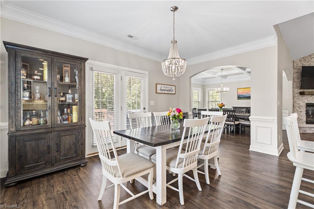 Kernersville, North Carolina 27284, United States, 3 Bedrooms Bedrooms, ,4 BathroomsBathrooms,Residential,Active,196202