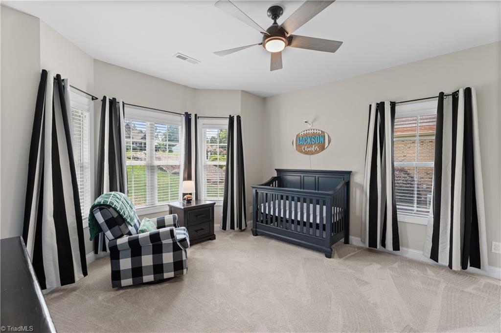 Kernersville, North Carolina 27284, United States, 3 Bedrooms Bedrooms, ,4 BathroomsBathrooms,Residential,Active,196202