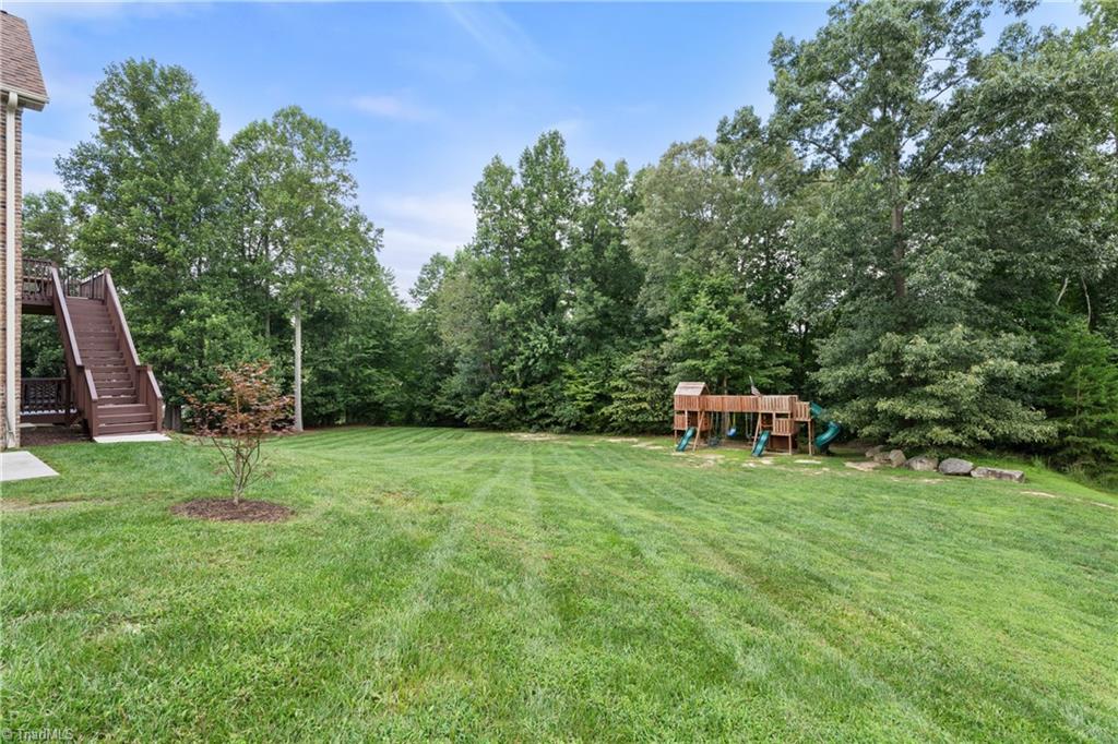 Kernersville, North Carolina 27284, United States, 3 Bedrooms Bedrooms, ,4 BathroomsBathrooms,Residential,Active,196202