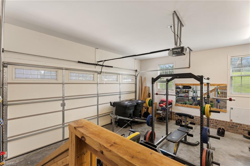 Kernersville, North Carolina 27284, United States, 3 Bedrooms Bedrooms, ,4 BathroomsBathrooms,Residential,Active,196202