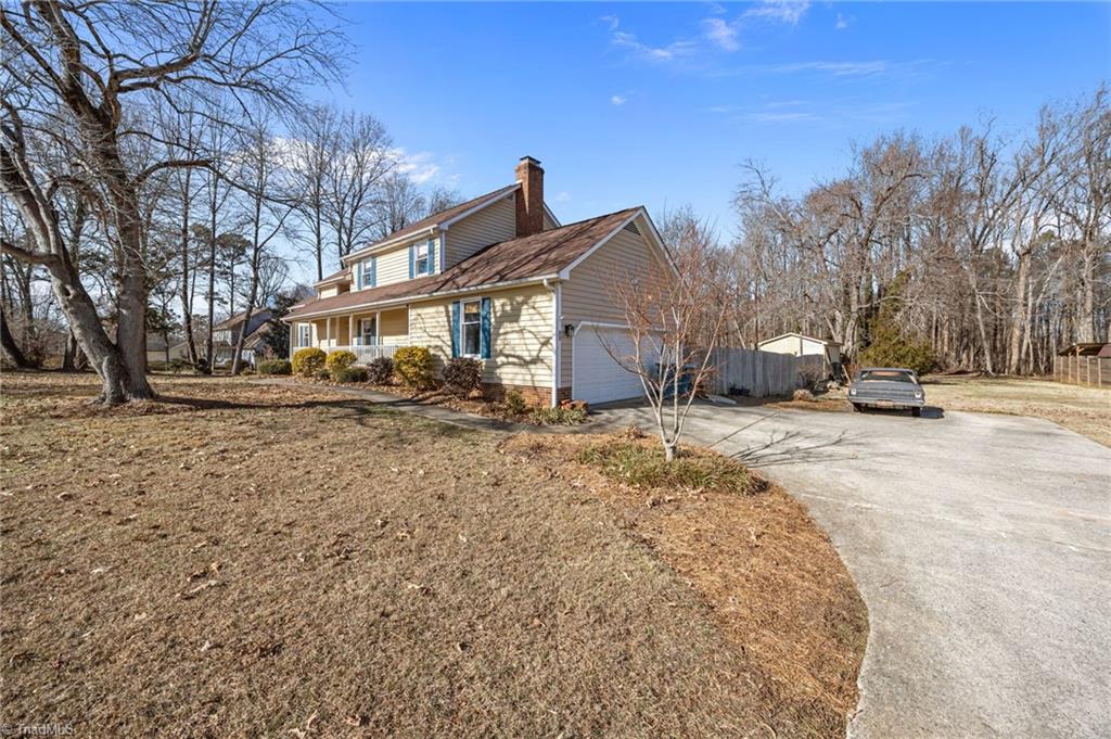 2201 Hunters Ridge Drive