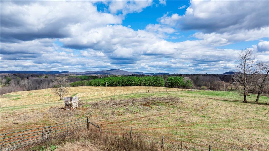 200 Keever Lane, Hiddenite, North Carolina image 19