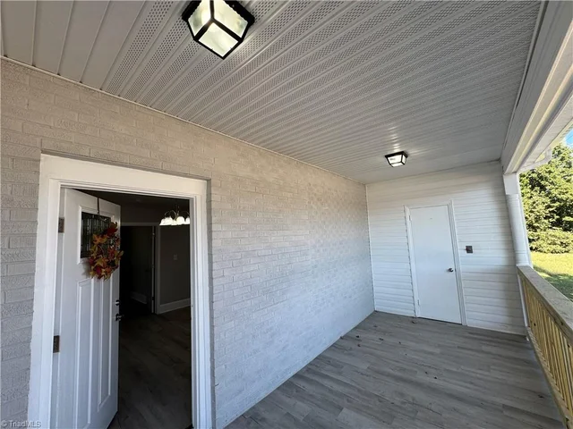 293 Winston Road, photo 5 of 46