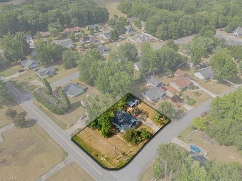 A home in Kernersville