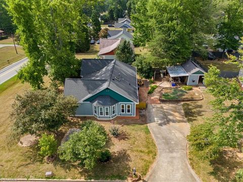 A home in Kernersville