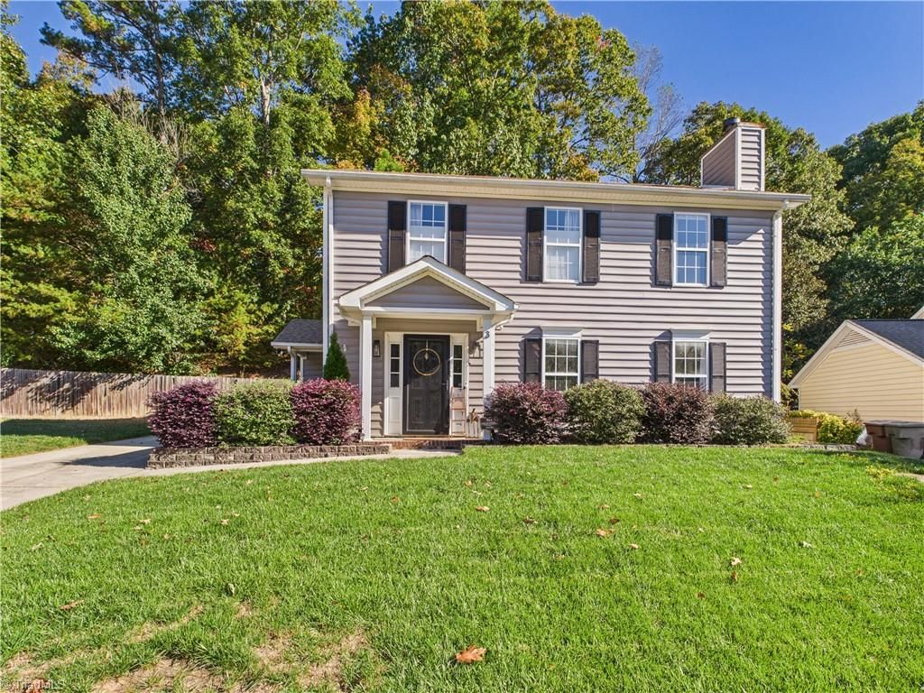 Photo of 3 Ridgemore Court, Greensboro, NC 27407 (MLS # 1199305)