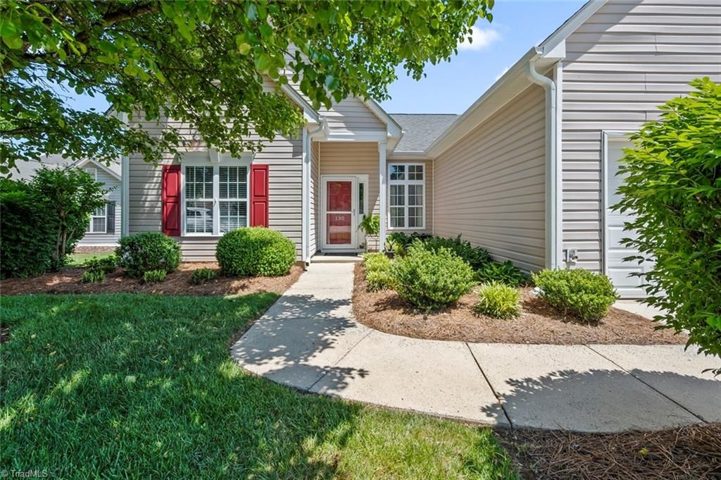 Photo of 130 Salem Ridge Court, Clemmons, NC 27012 (MLS # 1218255)