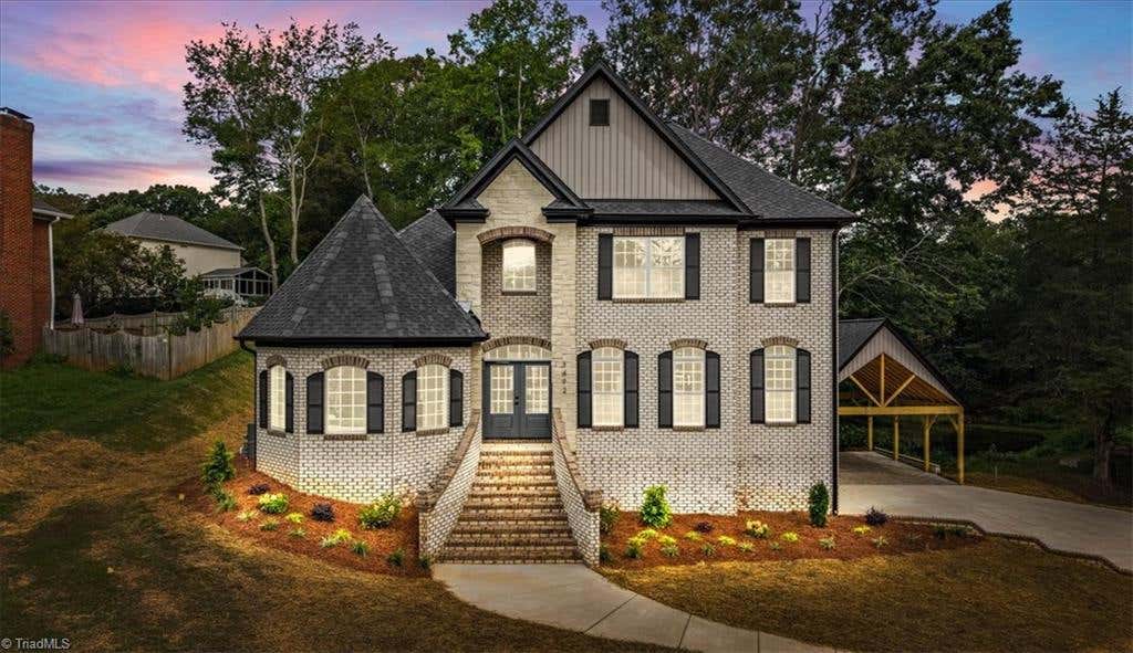 Photo of 3492 Waterway Drive, Pfafftown, NC 27040 (MLS # 1231334)