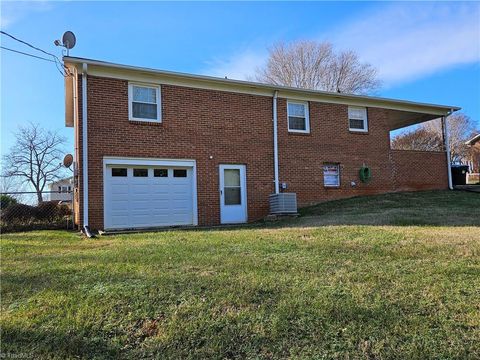 A home in Mount Airy