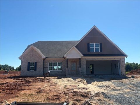 Homes For Sale - 178 Sandpiper Drive<br/> Lexington, NC 27295