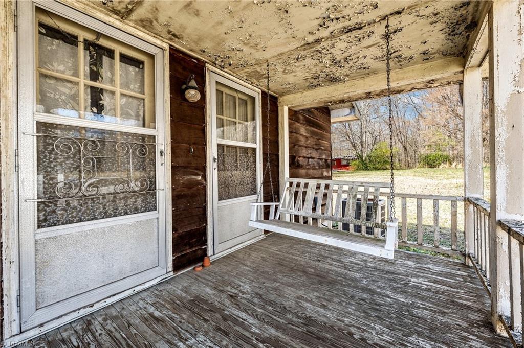 112 Debanne Road, McLeansville, North Carolina image 2