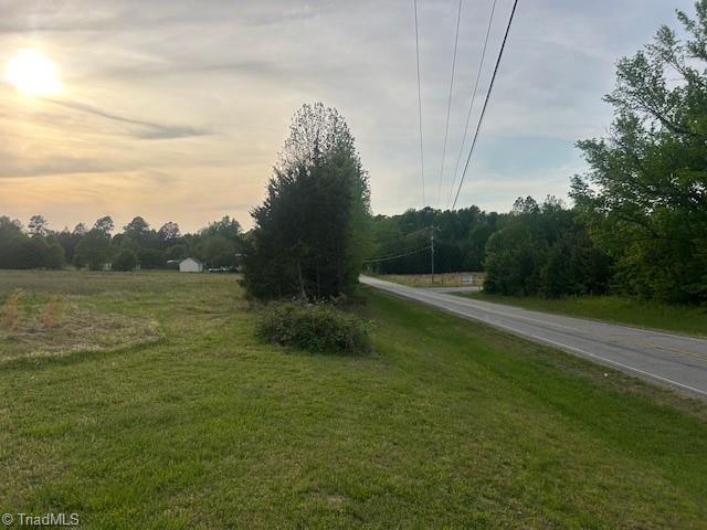 2335 Holiday Loop, Reidsville, North Carolina image 11