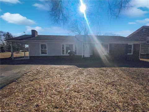 A home in Kernersville