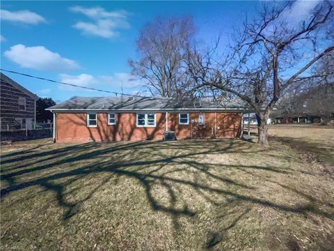 A home in Kernersville