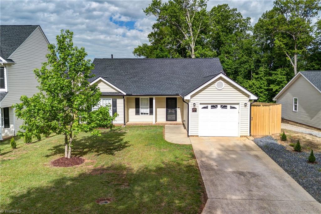 4015 Summit View Drive, Greensboro, North Carolina image 2
