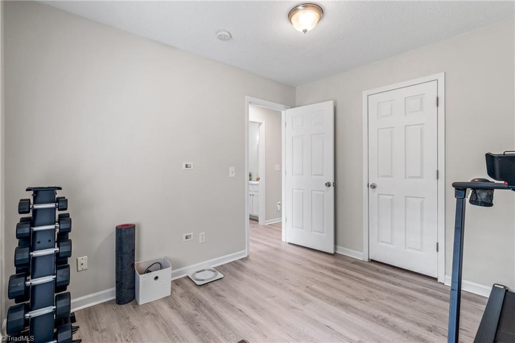 4015 Summit View Drive, Greensboro, North Carolina image 29