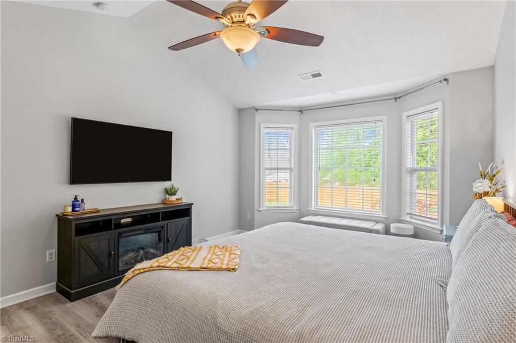 4015 Summit View Drive, Greensboro, North Carolina image 22