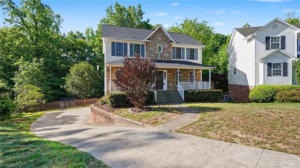 Photo of 175 Spring Park Court, Clemmons, NC 27012 (MLS # 1218934)