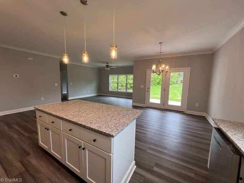 610 Carolina Avenue, Yadkinville, North Carolina image 3