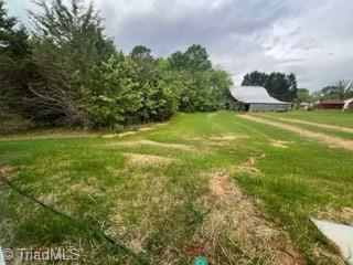 610 Carolina Avenue, Yadkinville, North Carolina image 22