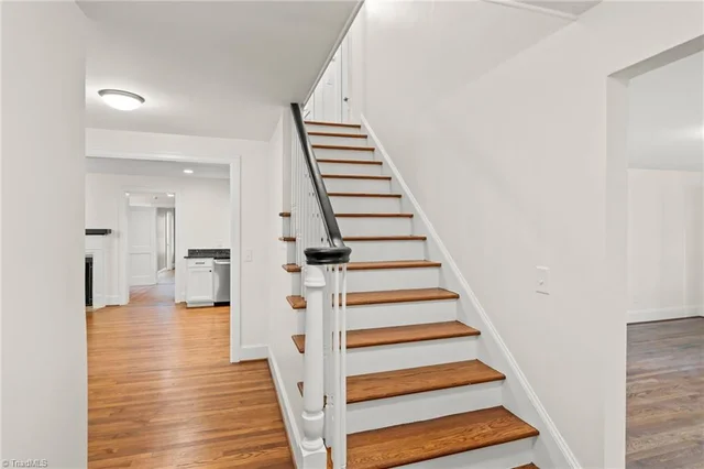 103 Jones Avenue, photo 5 of 50