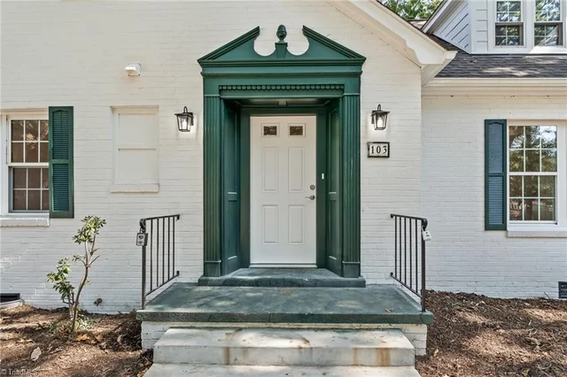 103 Jones Avenue, photo 4 of 50