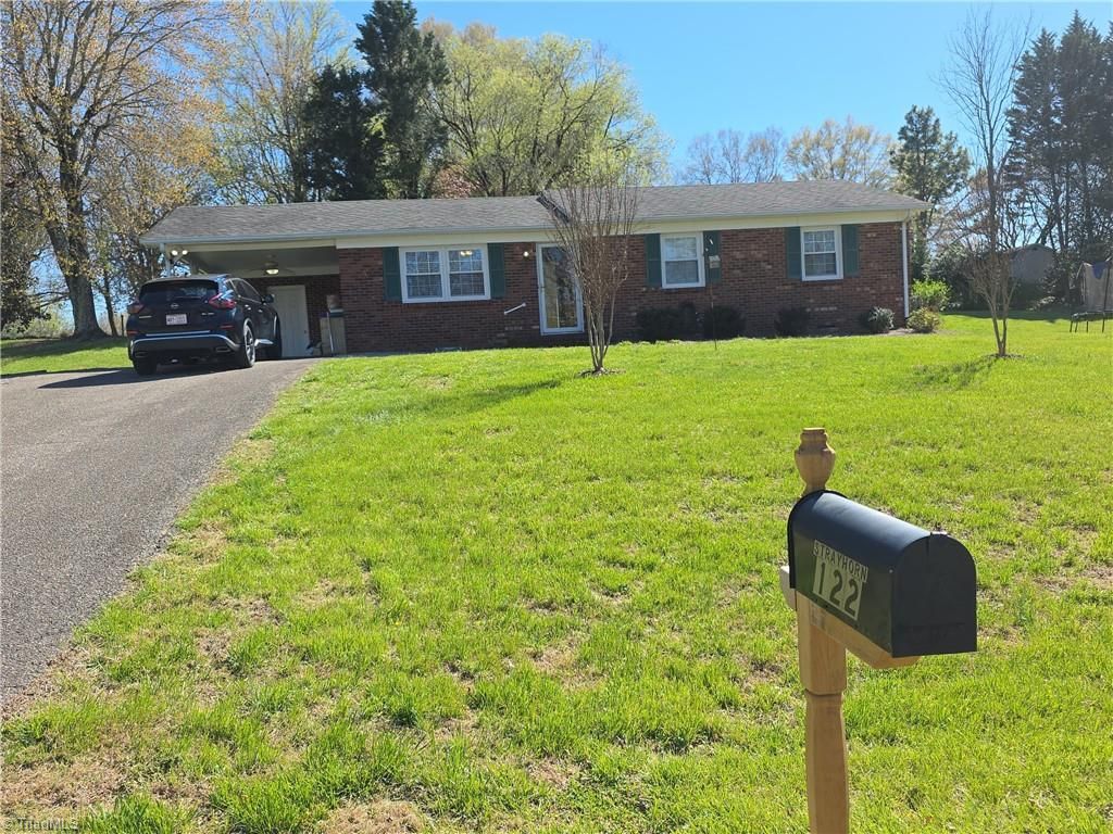 Photo of 122 Northview Drive, Pilot Mountain, NC 27041 (MLS # 1214239)