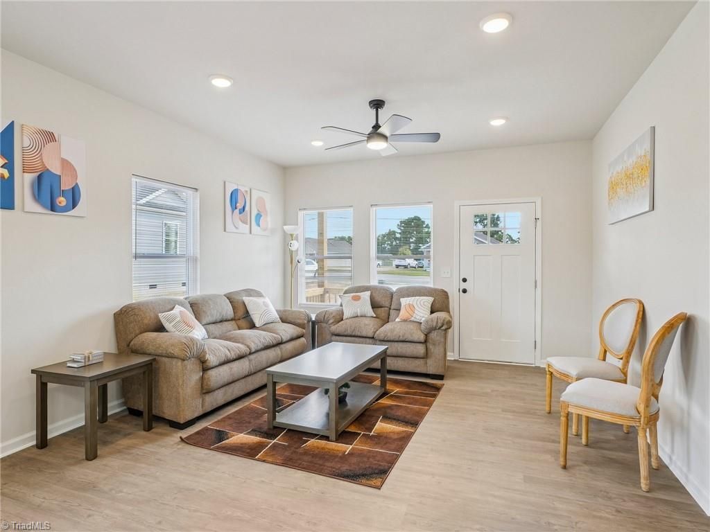 Photo of 129 W Old Glencoe Road, Burlington, NC 27217 (MLS # 1206419)