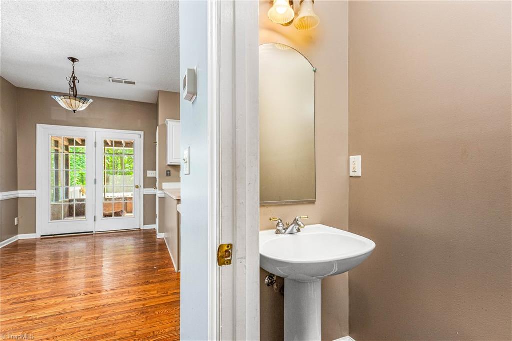 1515 Klompen Road, Kernersville, North Carolina image 17