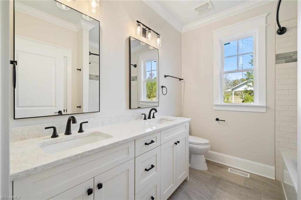 Colfax, North Carolina 27235, United States, 4 Bedrooms Bedrooms, ,4 BathroomsBathrooms,Residential,Active,194680