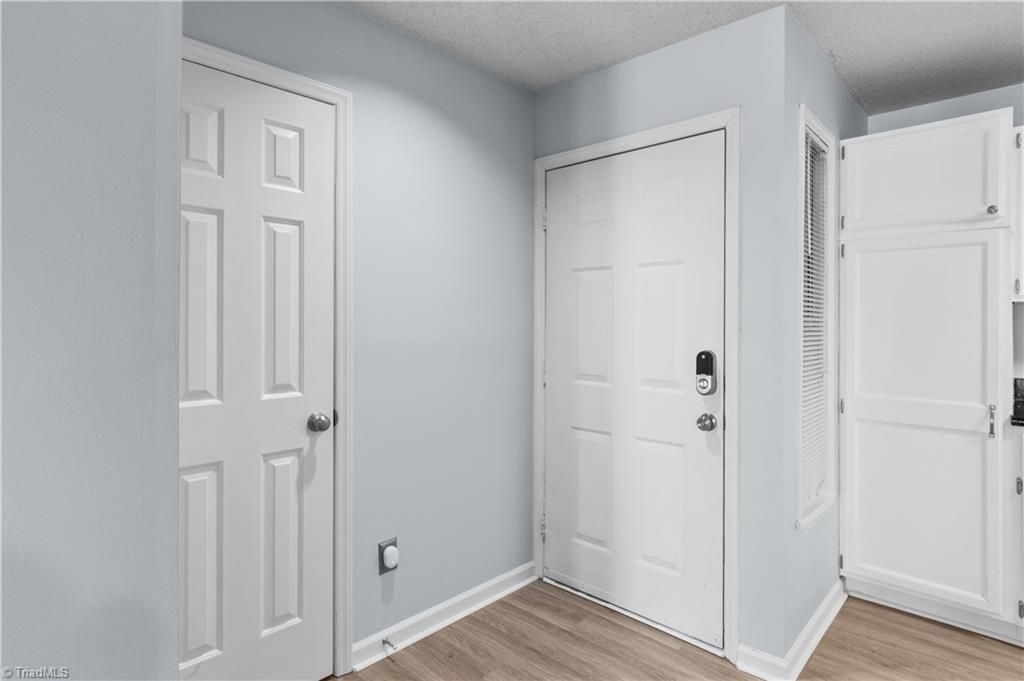 Photo of 239 Oakwood Court #239-Building F, Winston-Salem, NC 27103 (MLS # 1212849)